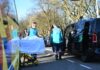 Gewonde bij botsing tussen taxibusje en auto
