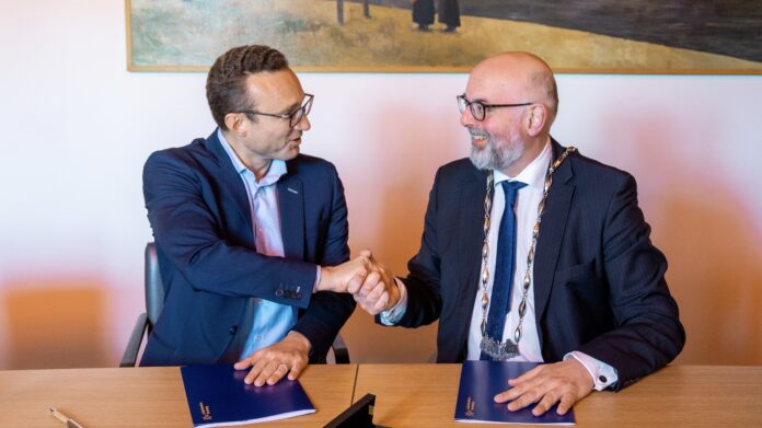 Gemeente LV en Mall tekenen intentieverklaring voor toekomstige samenwerking Gemeente LV en Mall tekenen intentieverklaring voor toekomstige samenwerking