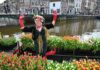 Veenmeermin bracht ook dit jaar tulpen naar Leiden