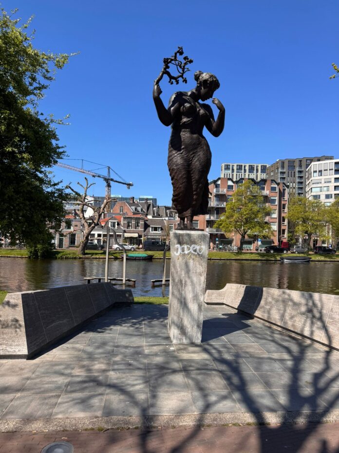 oorlogsmonument02