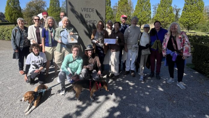 Peacewalk naar Jeruzalem doet Voorburg aan Peacewalk naar Jeruzalem doet Voorburg aan