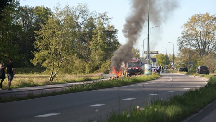 Scooter heeft tijdens het rijden vlam gevat