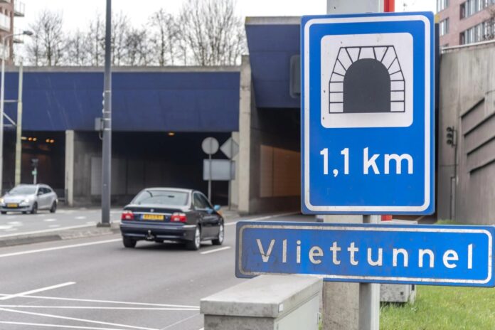 Sijtwendeltunnel richting Wassenaar dicht Sijtwendeltunnel richting Wassenaar dicht