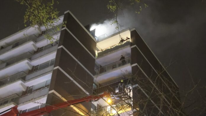 liftschacht van de flat aan de Kersengaarde in Voorburg aangestoken liftschacht van de flat aan de Kersengaarde in Voorburg aangestoken