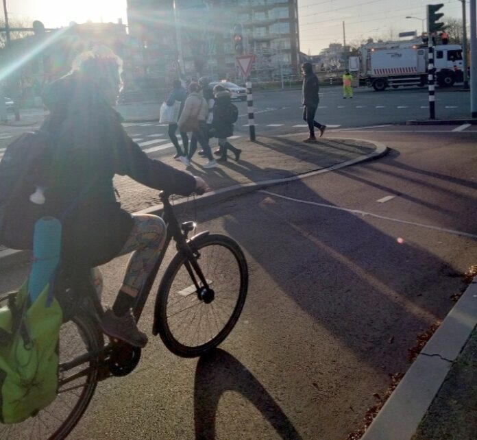 Zorgen om Kipbrug, Voorburg, in verband met fietsroute Zorgen om Kipbrug, Voorburg, in verband met fietsroute