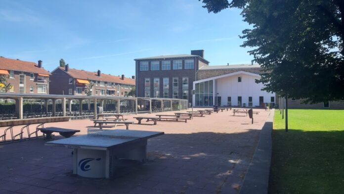 Als ouders terug in de schoolbanken Als ouders terug in de schoolbanken
