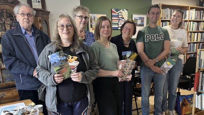 Nicolette wint puzzelwedstrijd Boekenhuis Marianne met 139 woorden Nicolette wint puzzelwedstrijd Boekenhuis Marianne met 139 woorden