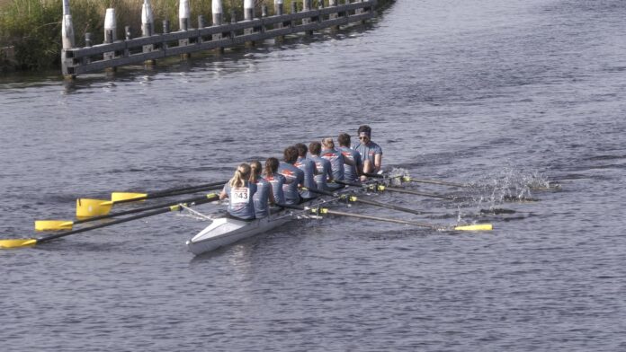 Ringvaart Regatta tussen Leiderdorp en de Sluis Ringvaart Regatta tussen Leiderdorp en de Sluis