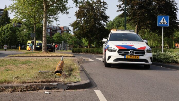 Ongeval auto op de Bachlaan Ongeval auto op de Bachlaan