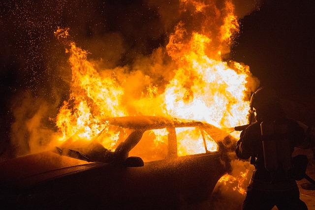 Autobranden in de regio, ook een voertuig in Voorburg Autobranden in de regio, ook een voertuig in Voorburg