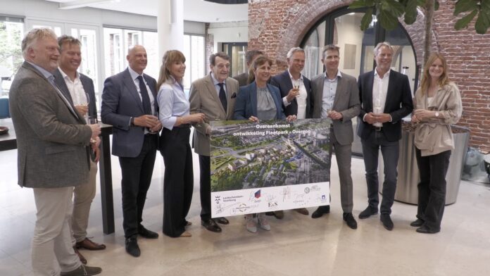 Handtekeningen gezet voor nieuwe wijk Overgoo Handtekeningen gezet voor nieuwe wijk Overgoo
