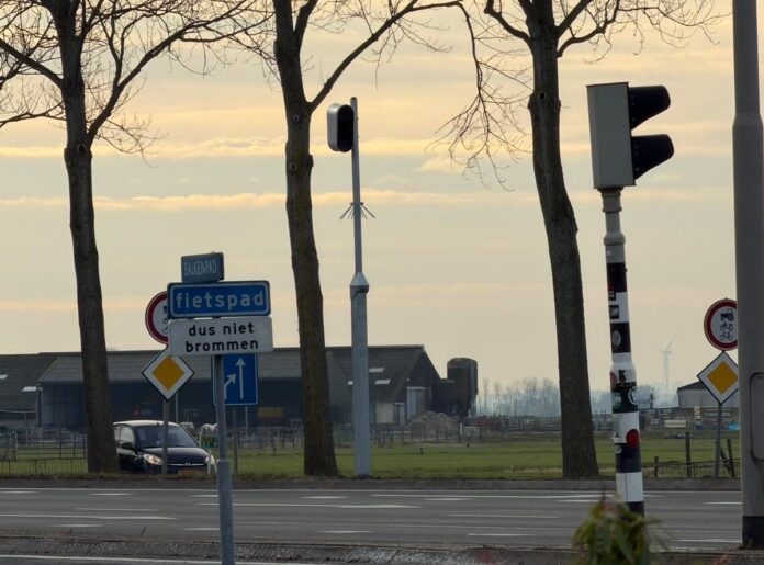 flitspaal zwoude