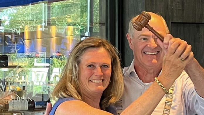 Robert Teunissen nieuwe voorzitter Rotary Voorburg Robert Teunissen nieuwe voorzitter Rotary Voorburg
