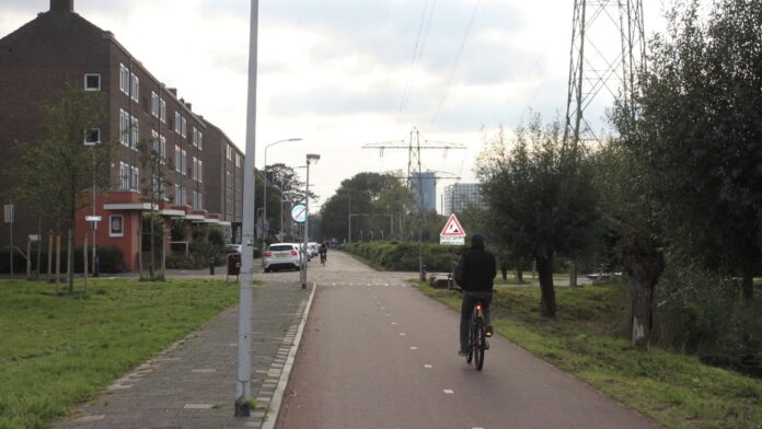 VVD-motie om problemen in Bovenveen Midden onder handen te nemen unaniem aangenomen.