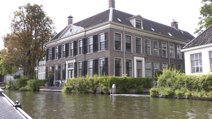 Keti Koti: deze sporen van het koloniale verleden zijn nog zichtbaar in Leidschendam-Voorburg Keti Koti: deze sporen van het koloniale verleden zijn nog zichtbaar in Leidschendam-Voorburg