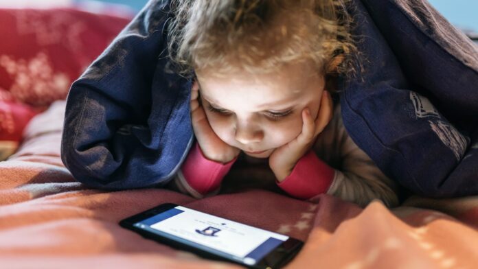 Gemeenteraad wil smartphonevrij opgroeien in Leidschendam-Voorburg ondersteunen Gemeenteraad wil smartphonevrij opgroeien in Leidschendam-Voorburg ondersteunen