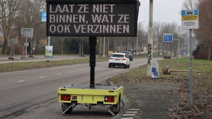 Opnieuw politiewaarschuwing: nepagenten actief in Leidschendam-Voorburg Opnieuw politiewaarschuwing: nepagenten actief in Leidschendam-Voorburg