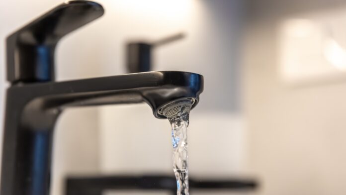 Oproep Hoogheemraadschap Delfland: wees terughoudend met watergebruik Oproep Hoogheemraadschap Delfland: wees terughoudend met watergebruik