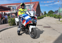 Na 37 jaar kiest wijkagent John Heij voor een rustiger leven Na 37 jaar kiest wijkagent John Heij voor een rustiger leven