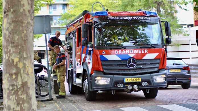 Ondergrondse container in brand op Koningin Julianaplein in Voorburg Ondergrondse container in brand op Koningin Julianaplein in Voorburg